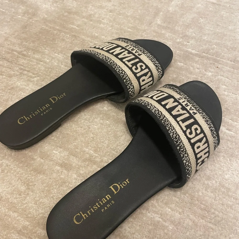 Dior slides size 7 women’s - Picture 2 of 3